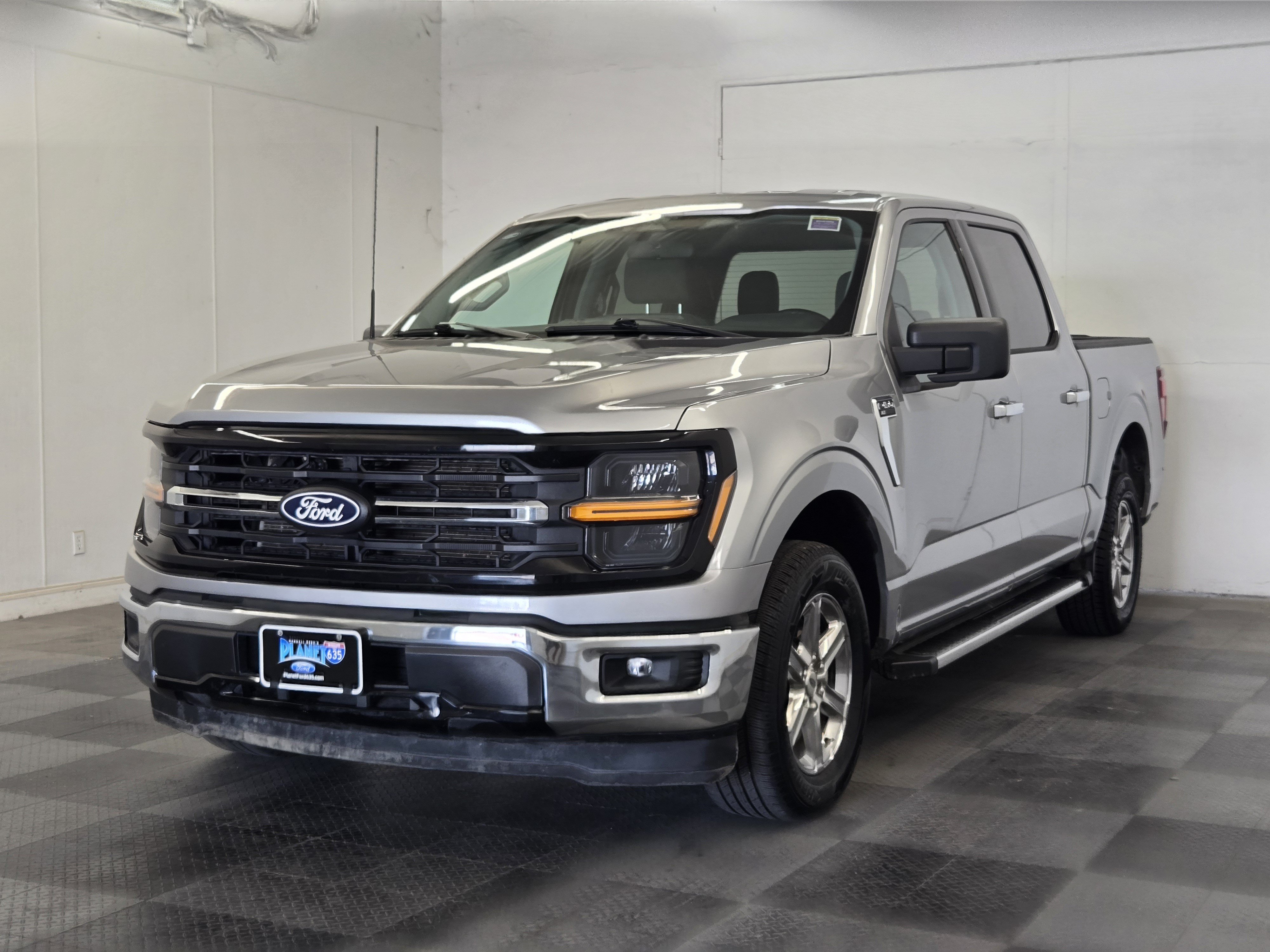 Certified 2025 Ford F150 XLT w/ Equipment Group 301A Standard RWD image 4