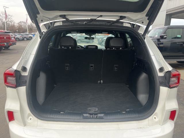 Certified 2023 Ford Escape ST-Line w/ Tech Pack #1 image 17