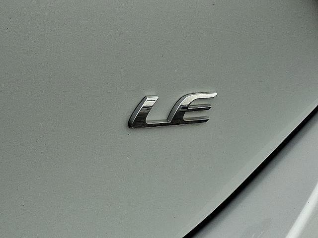 Used 2019 Toyota Corolla LE image 27