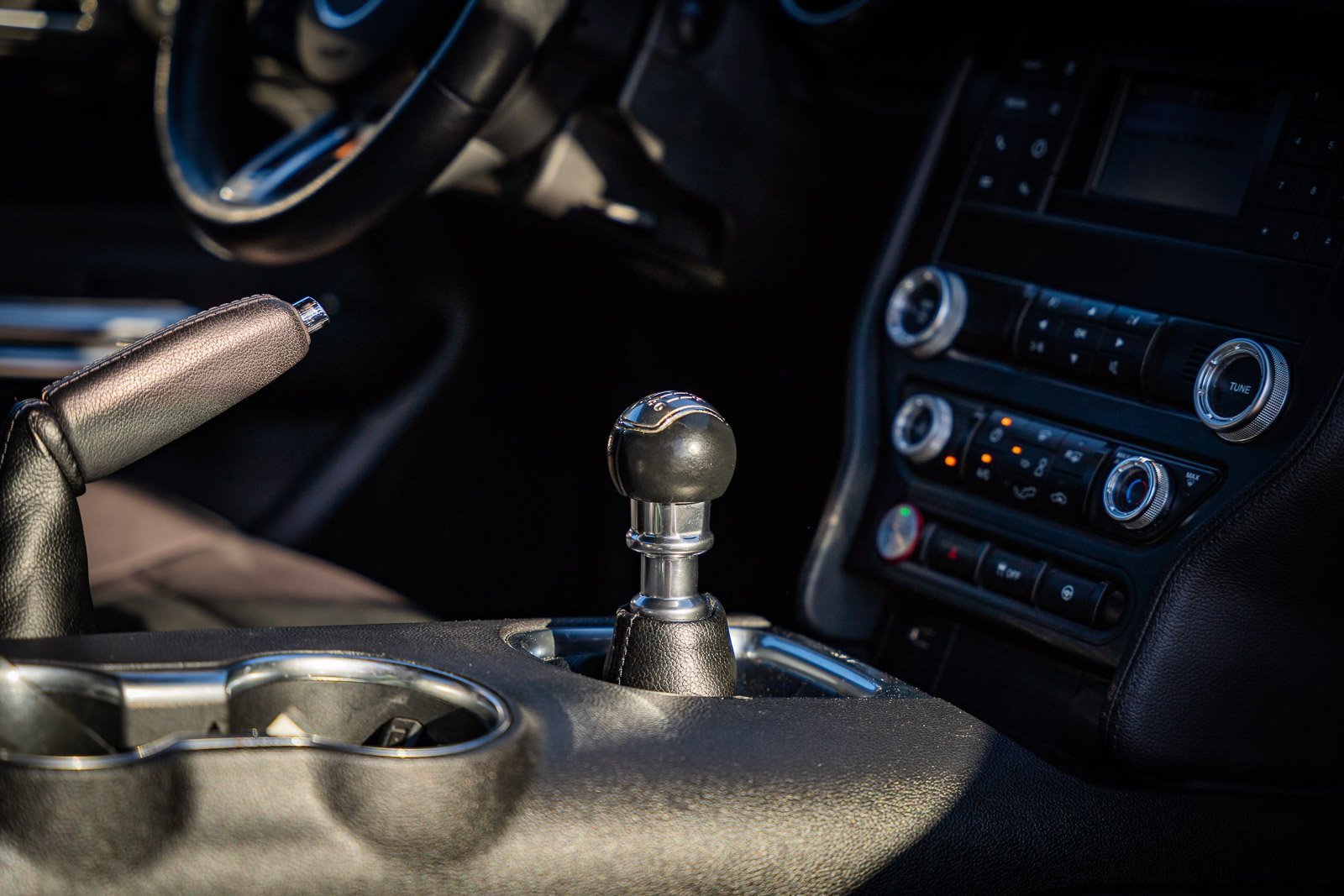 Certified 2020 Ford Mustang EcoBoost w/ Black Accent Package image 29