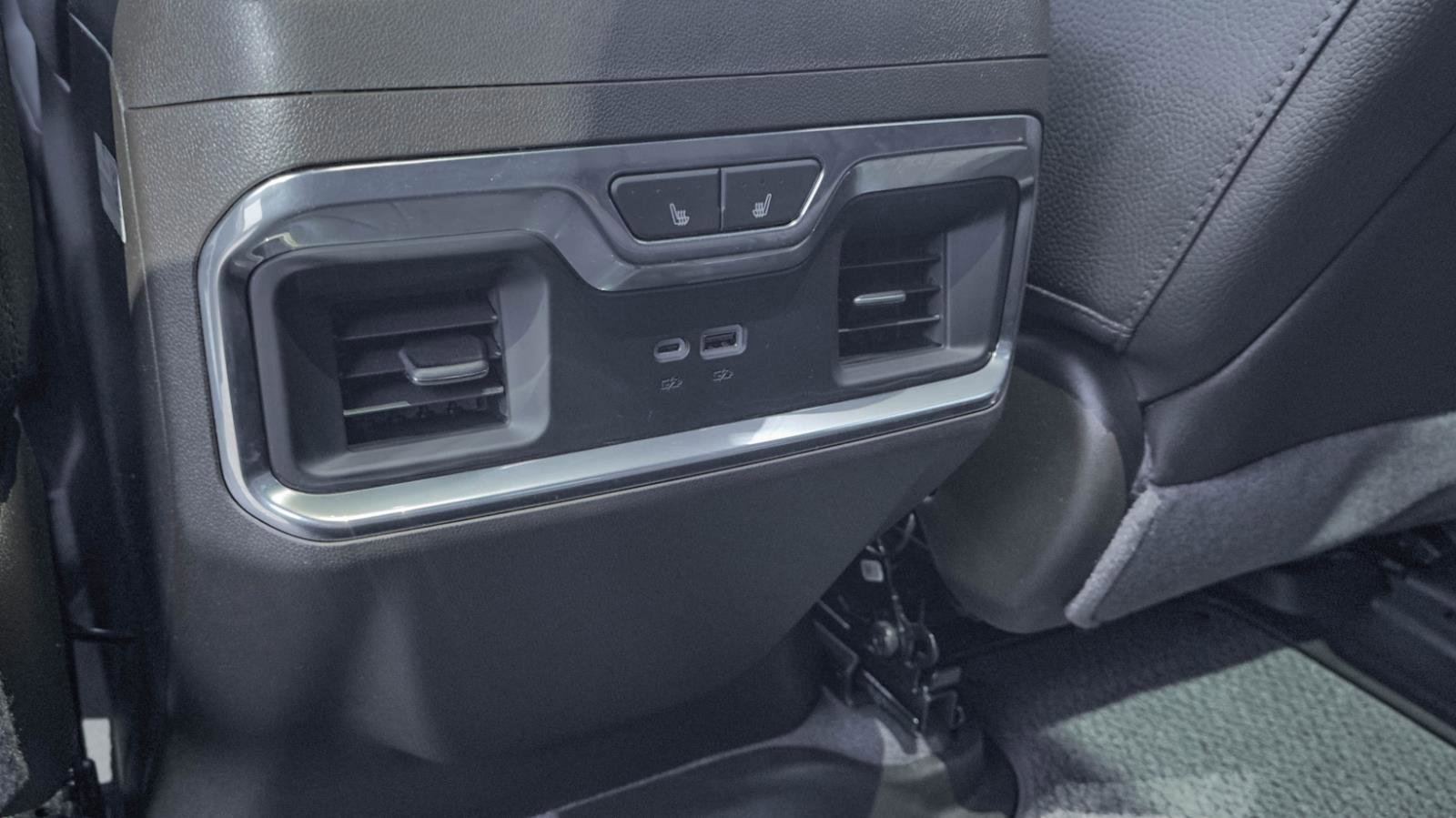 Used 2025 GMC Sierra 2500 Denali w/ Denali Reserve Package image 12