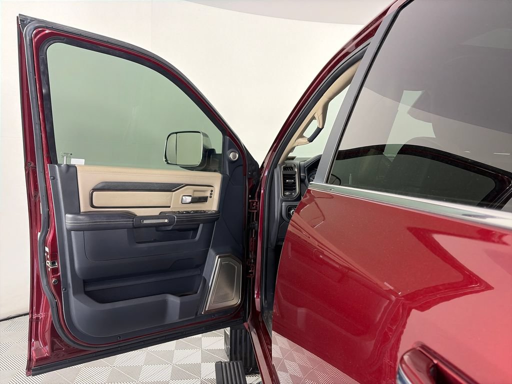 Used 2020 RAM 3500 Limited AWD/4WD image 10