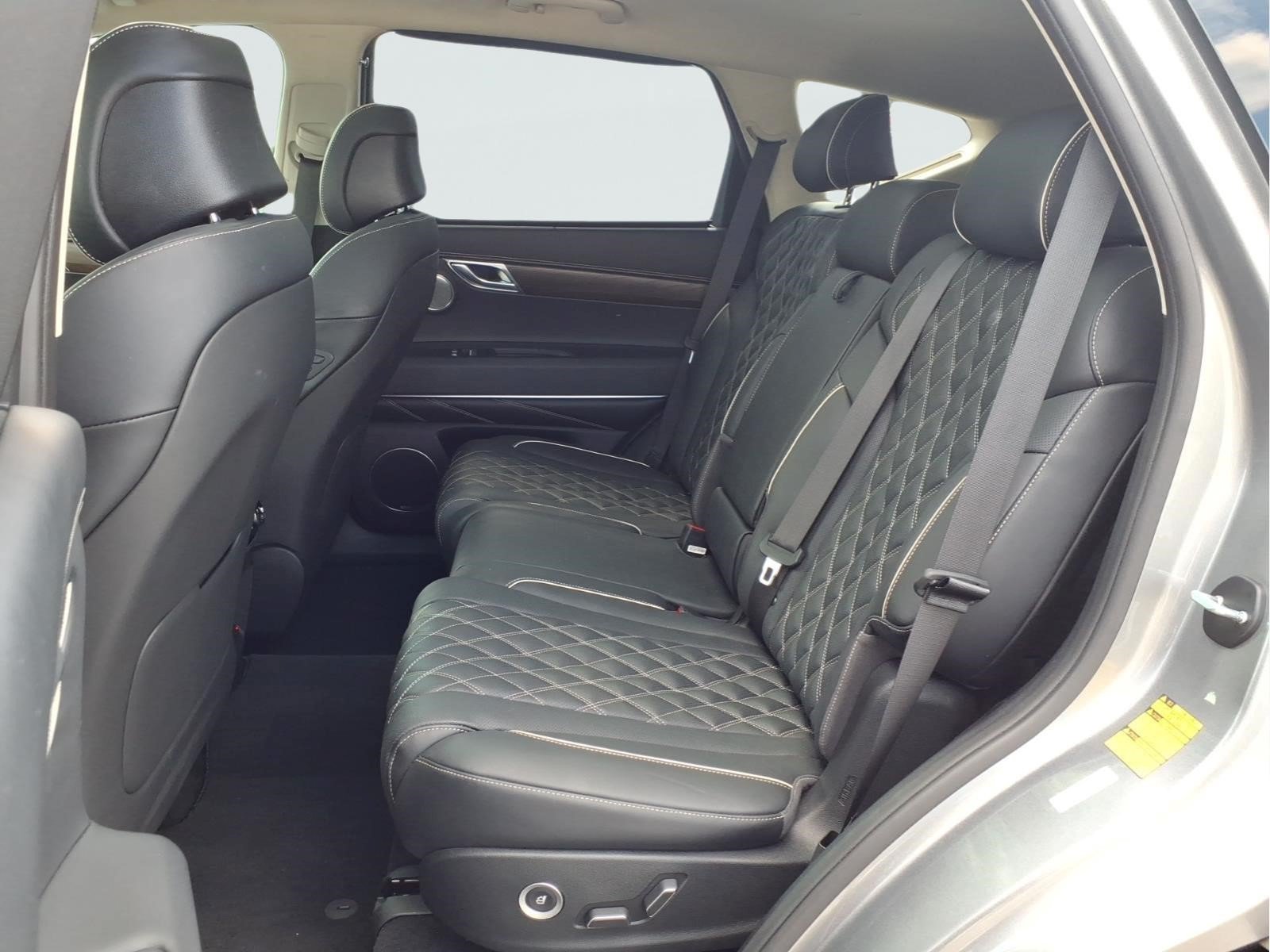 Used 2023 Genesis GV80 3.5T w/ Cargo Package AWD/4WD image 22