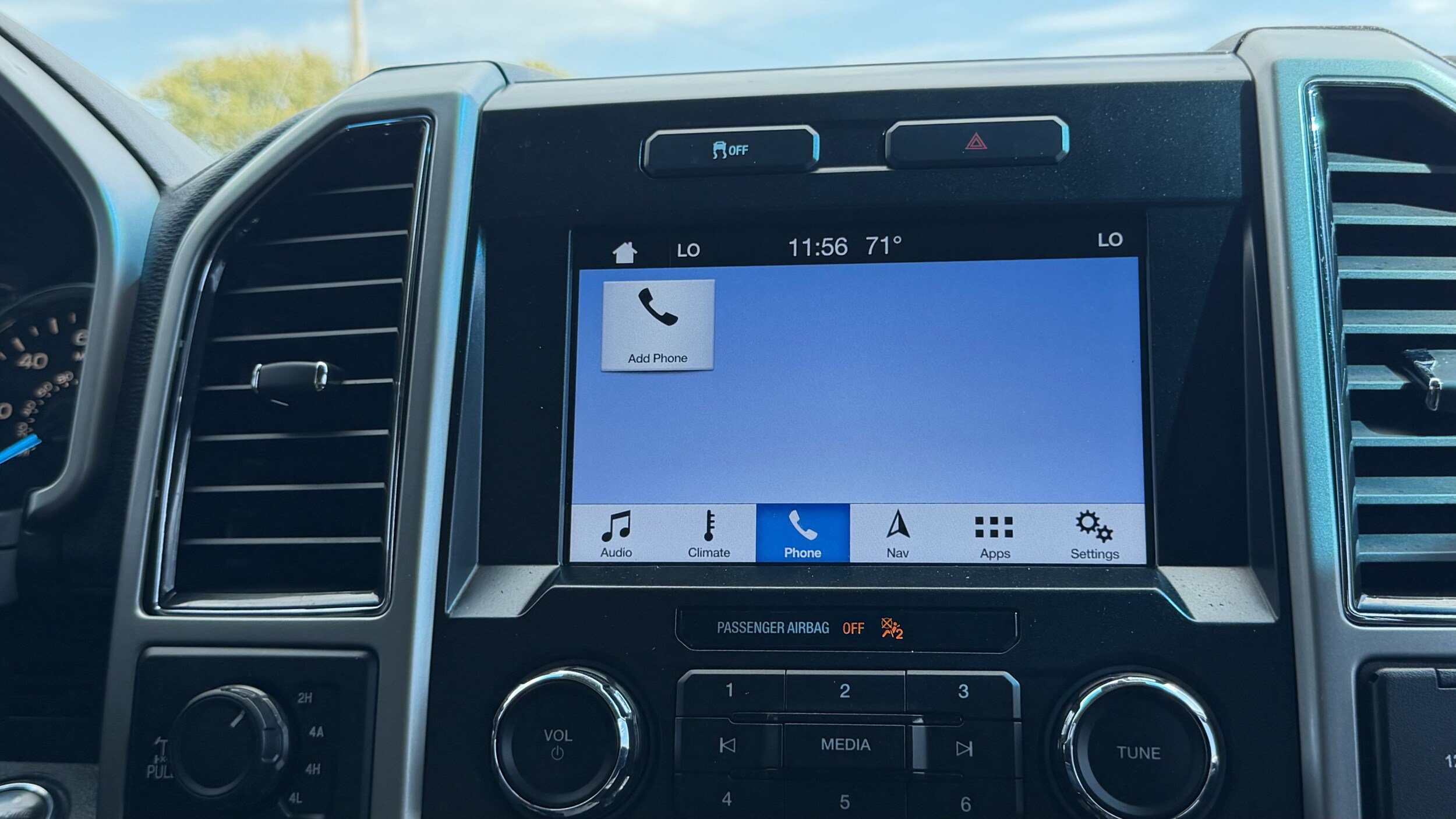 Certified 2017 Ford F150 Lariat AWD/4WD image 38