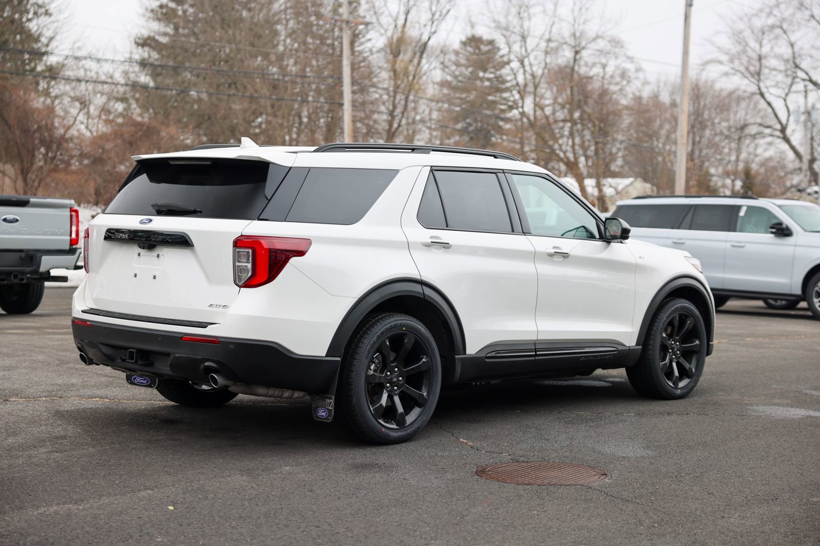 Certified 2022 Ford Explorer ST-Line w/ Class IV Trailer Tow Package AWD/4WD image 5