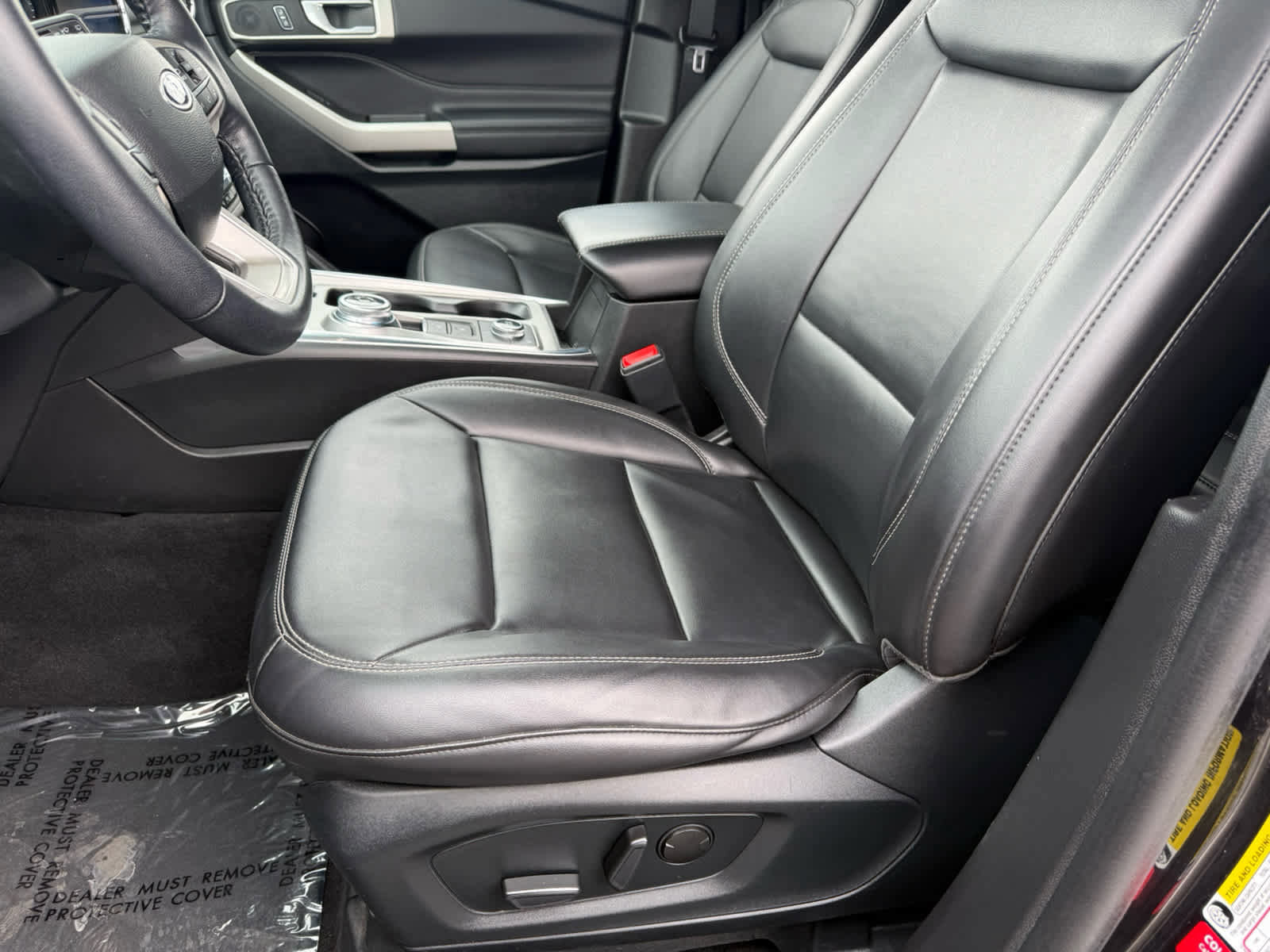 Certified 2023 Ford Explorer XLT w/ Equipment Group 202A image 12