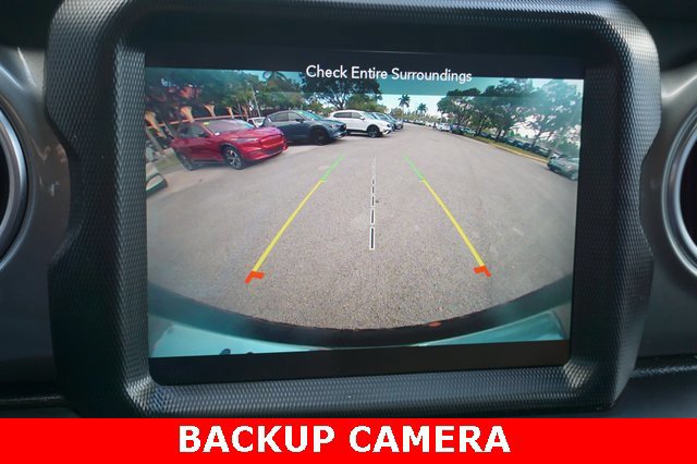 Used 2022 Jeep Wrangler Unlimited Sahara image 17