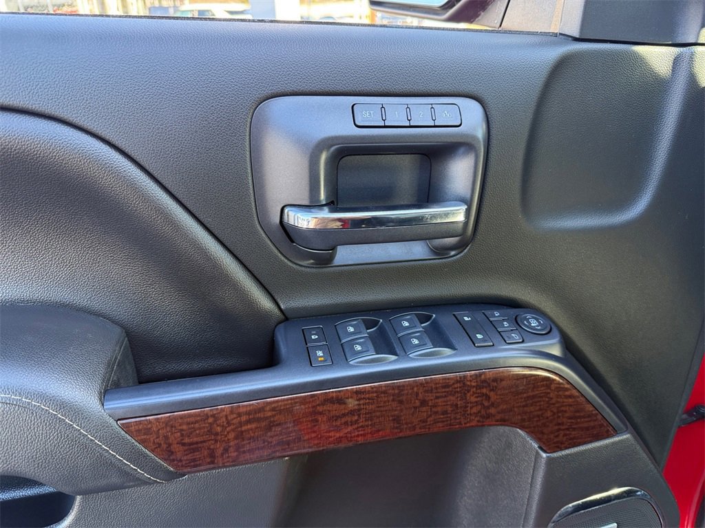 Used 2018 GMC Sierra 1500 SLT image 16