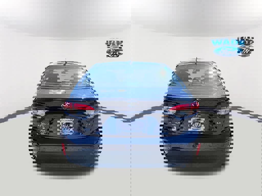 Used 2024 Toyota Corolla LE image 6