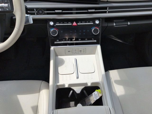 Used 2025 Hyundai Santa Fe SEL image 21