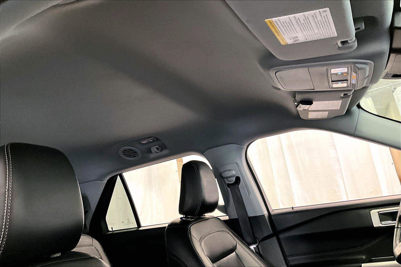 Certified 2022 Ford Explorer XLT w/ Equipment Group 202A image 21