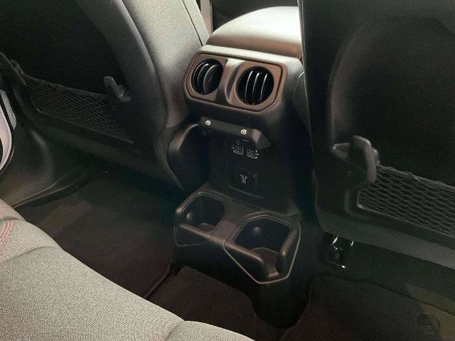 Used 2026 Jeep Wrangler Unlimited Rubicon AWD/4WD image 22