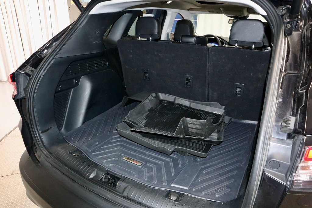 Certified 2022 Ford Escape Titanium w/ Class II Trailer Tow Package image 15