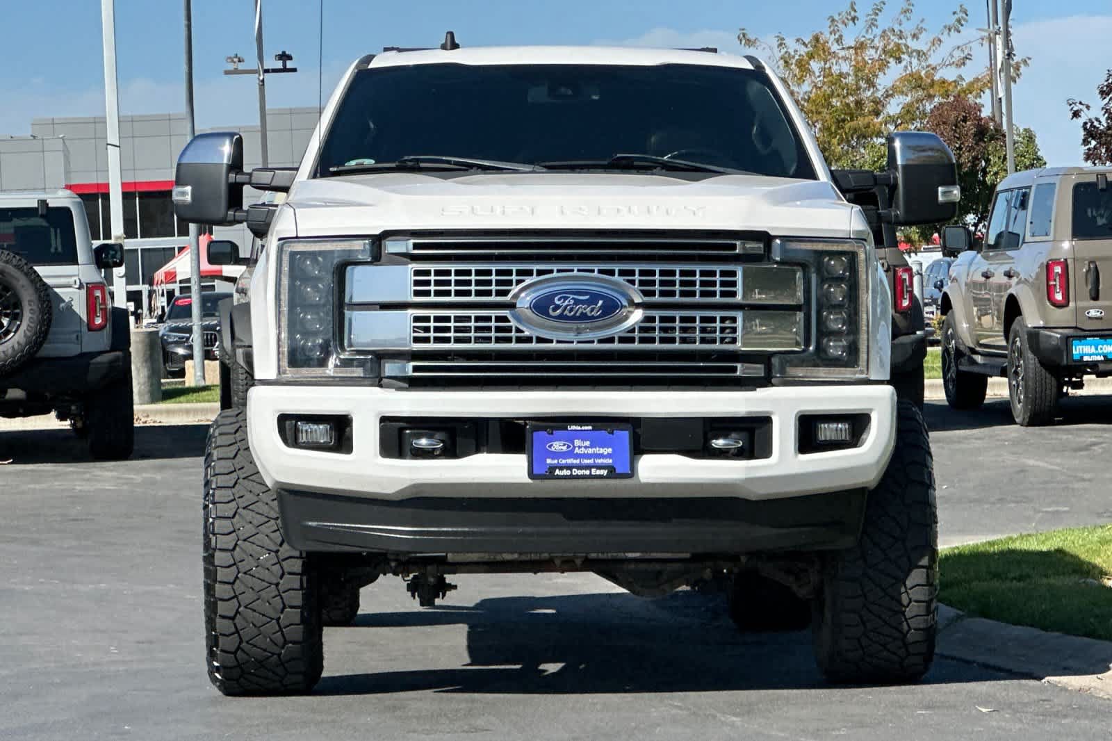 Certified 2019 Ford F350 Platinum w/ Platinum Ultimate Package AWD/4WD image 10