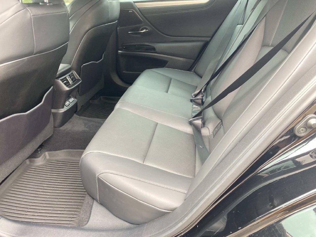 Used 2023 Lexus ES 350 F Sport w/ Accessory Package (Z2) FWD image 14