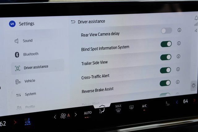 Certified 2025 Ford Expedition Platinum w/ Driver's Package image 40