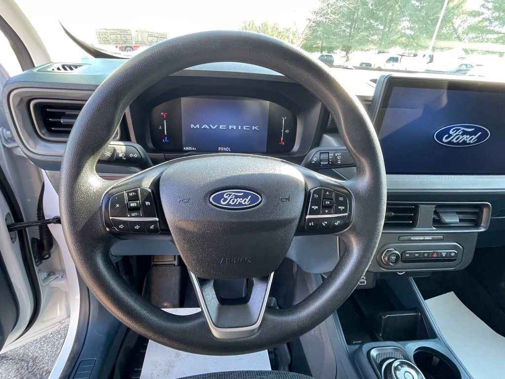 Certified 2025 Ford Maverick XL w/ Equipment Group 101A image 28