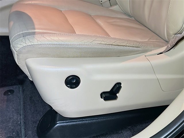 Used 2017 Jeep Grand Cherokee Limited image 12