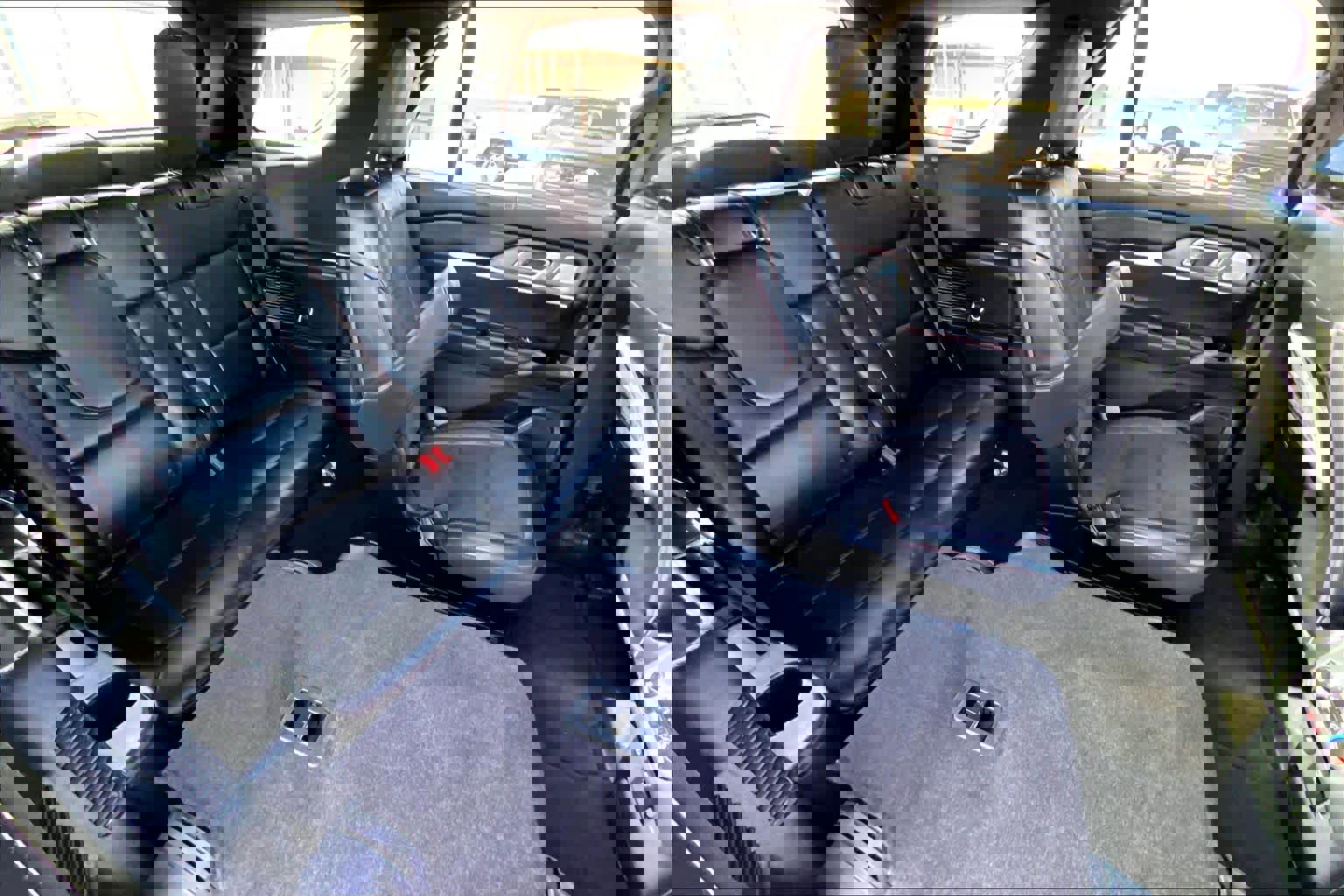 Certified 2025 Ford Explorer ST image 18