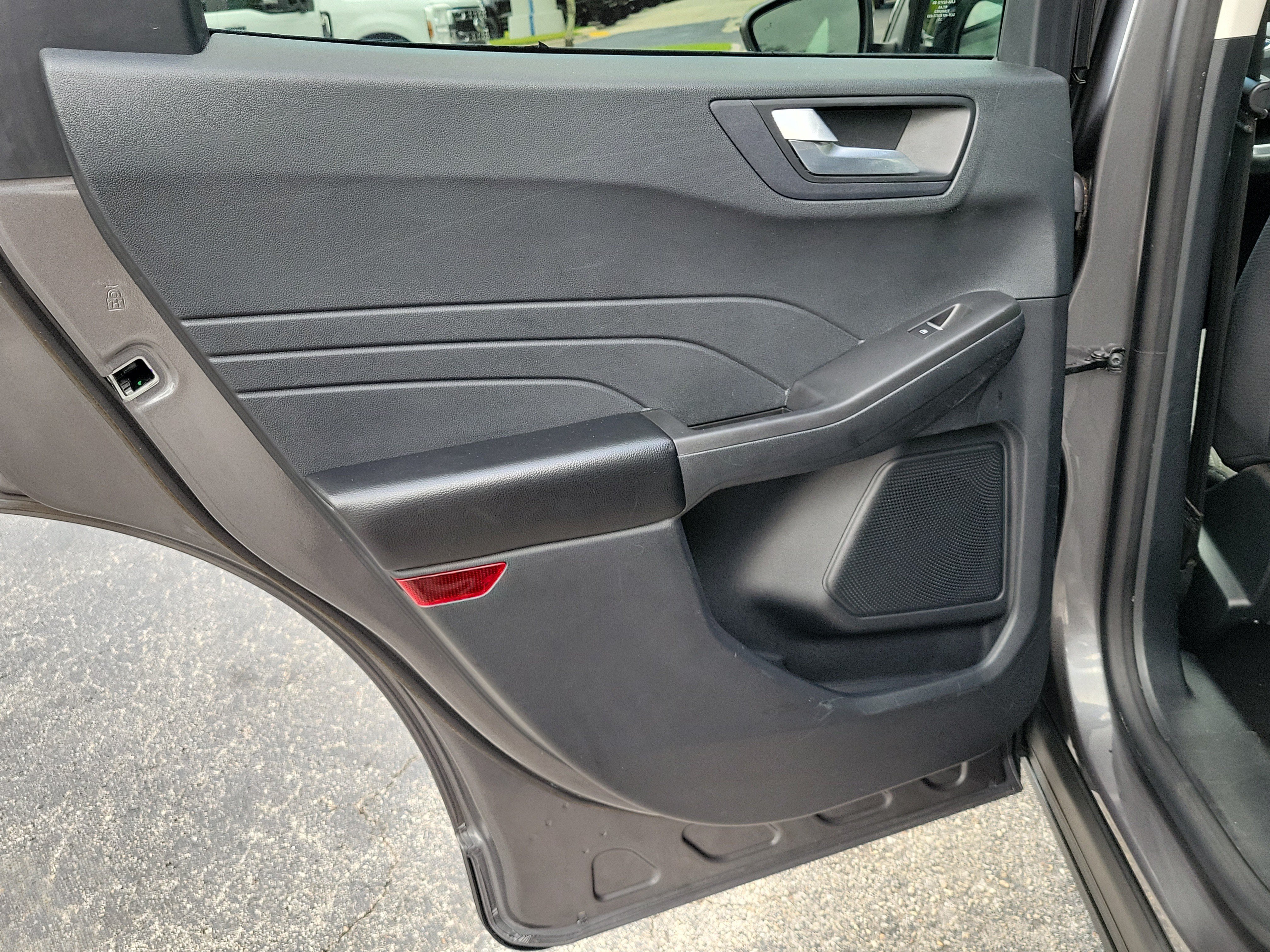 Certified 2021 Ford Escape SE w/ SE Sport Appearance Package FWD image 12