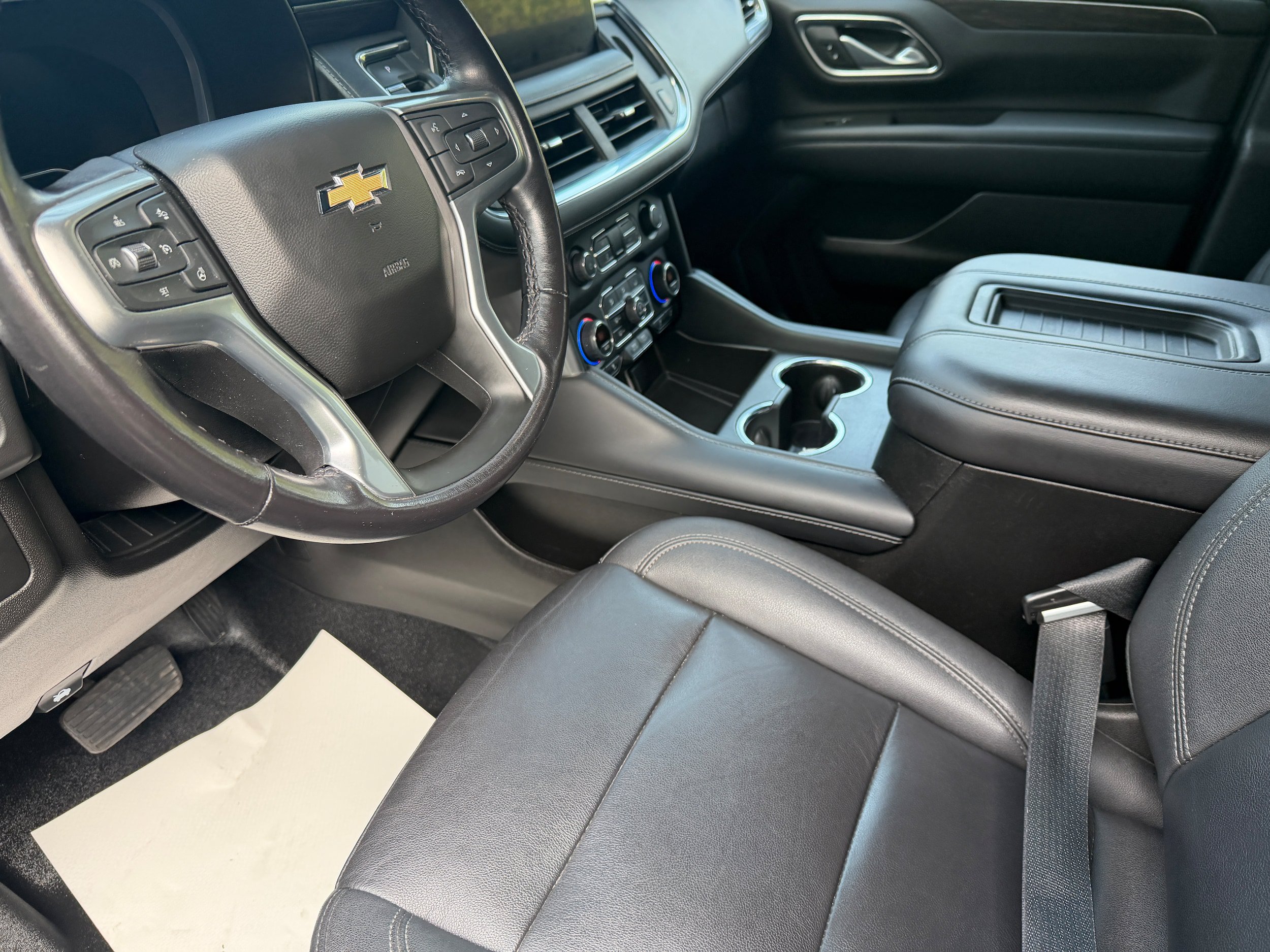 Used 2022 Chevrolet Tahoe LT w/ Luxury Package AWD/4WD image 15