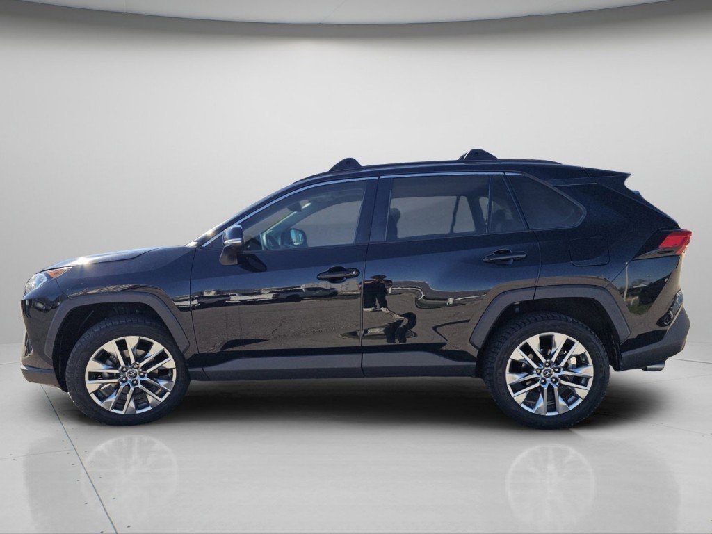 Used 2019 Toyota RAV4 XLE Premium w/ Advanced Technology Package image 7