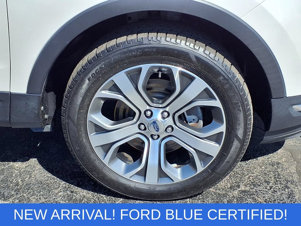 Certified 2019 Ford Explorer Limited w/ Limited Luxury Package AWD/4WD image 32