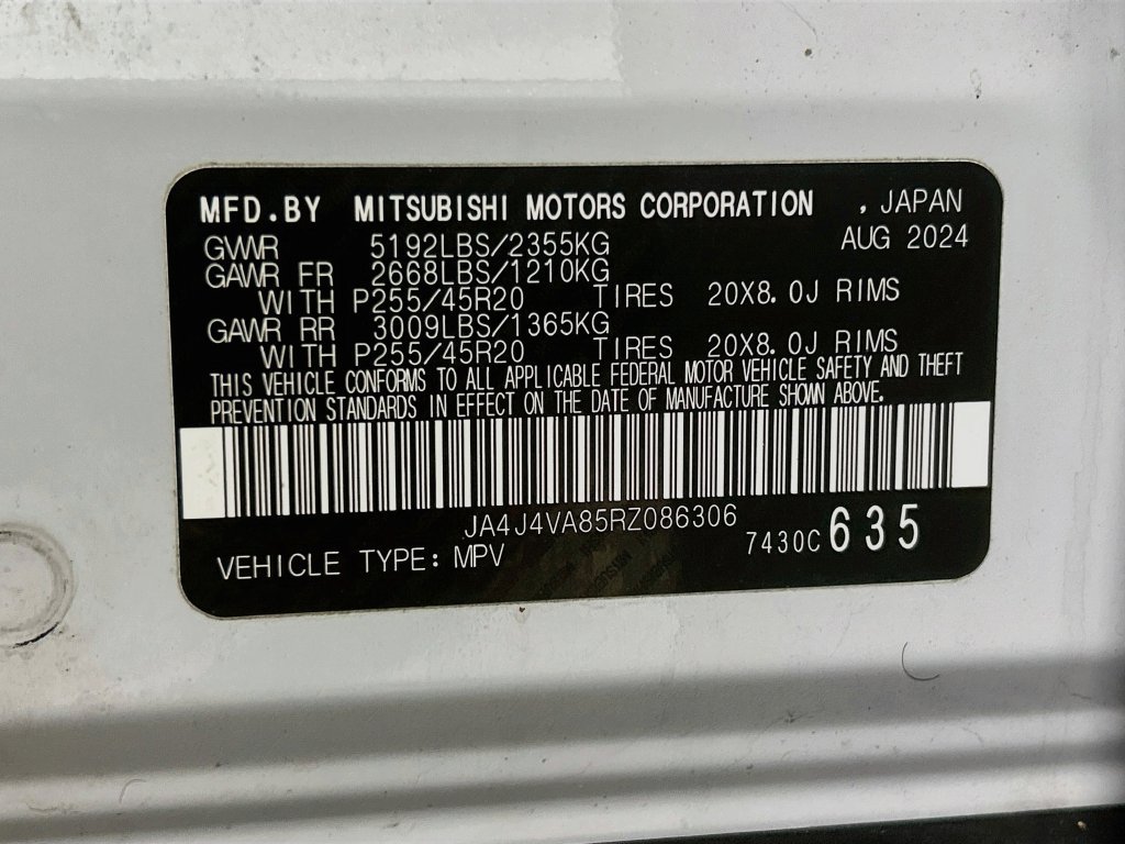 Used 2024 Mitsubishi Outlander AWD image 37