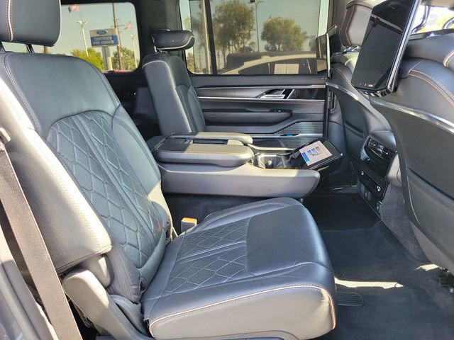 Used 2023 Jeep Grand Wagoneer Series III w/ Rear Seat Video Group 1 AWD/4WD image 24