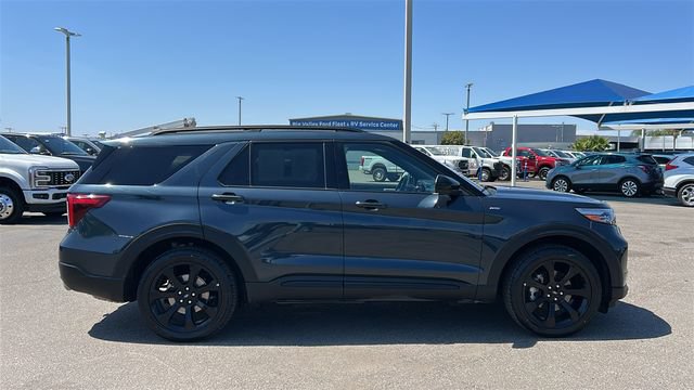 Certified 2023 Ford Explorer ST-Line w/ Class IV Trailer Tow Package AWD/4WD image 2