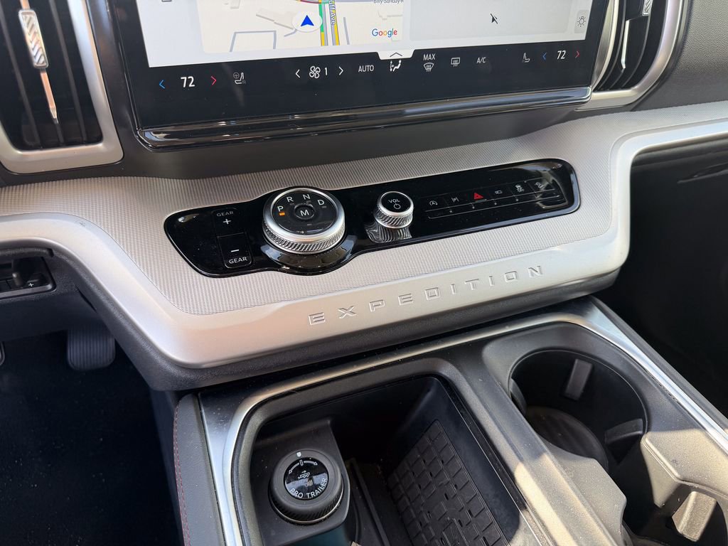 Certified 2025 Ford Expedition Active image 21