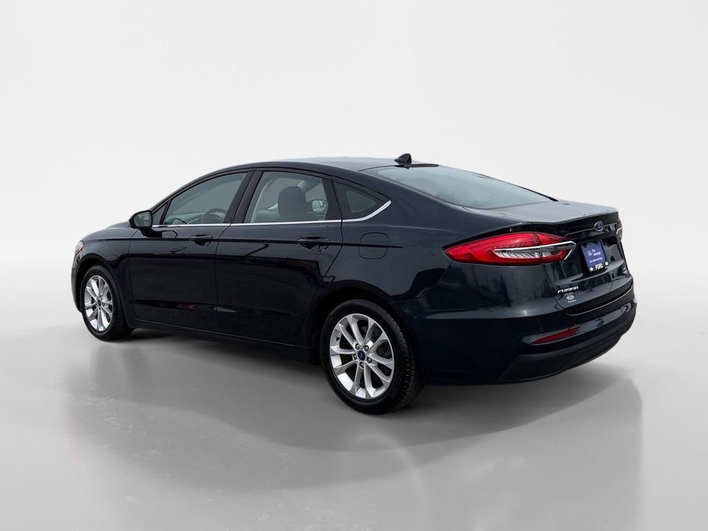 Certified 2020 Ford Fusion SE image 5