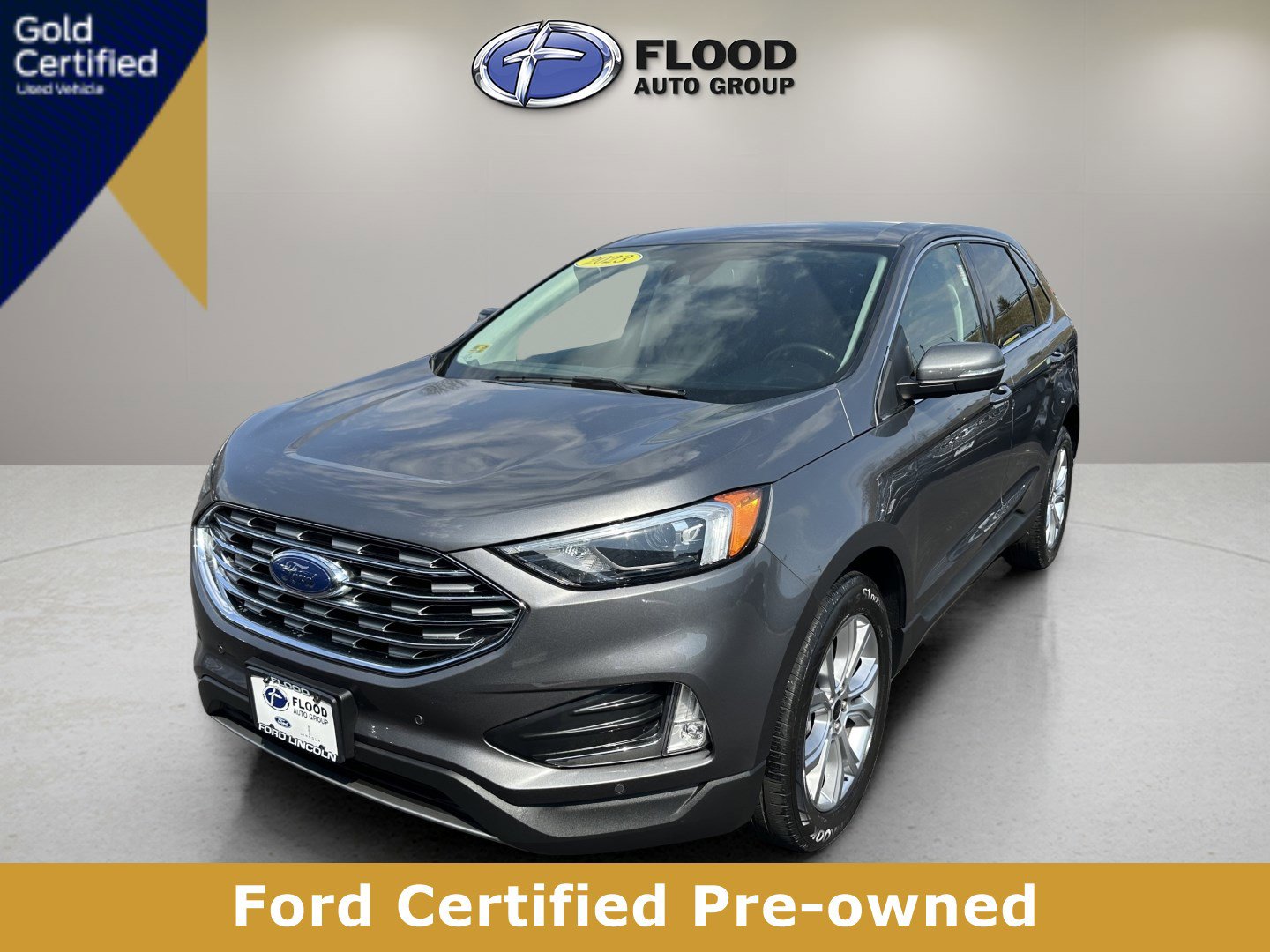 Certified 2023 Ford Edge Titanium image 3