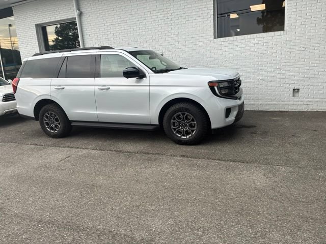 Certified 2025 Ford Expedition Active RWD image 35