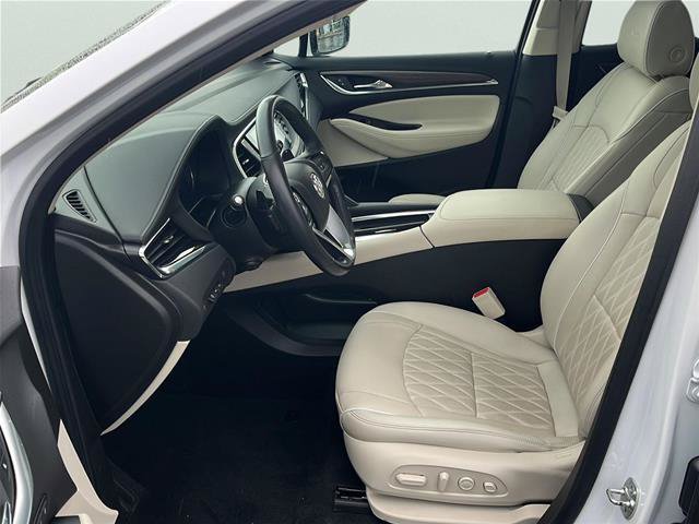 Used 2024 Buick Enclave Avenir w/ Avenir Technology Package AWD/4WD image 11