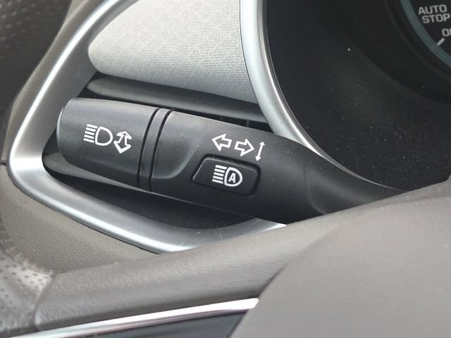Used 2025 Chevrolet Malibu LT FWD image 35