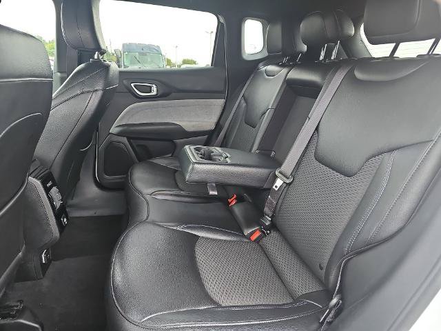 Used 2024 Jeep Compass Latitude AWD/4WD image 13