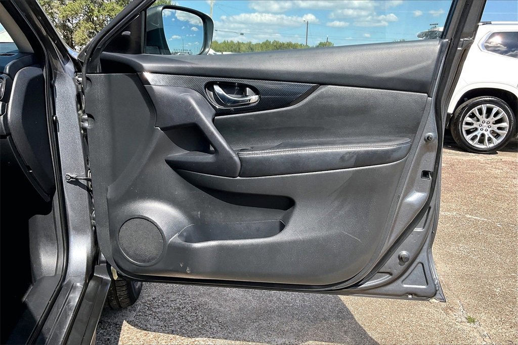 Used 2019 Nissan Rogue SL image 29