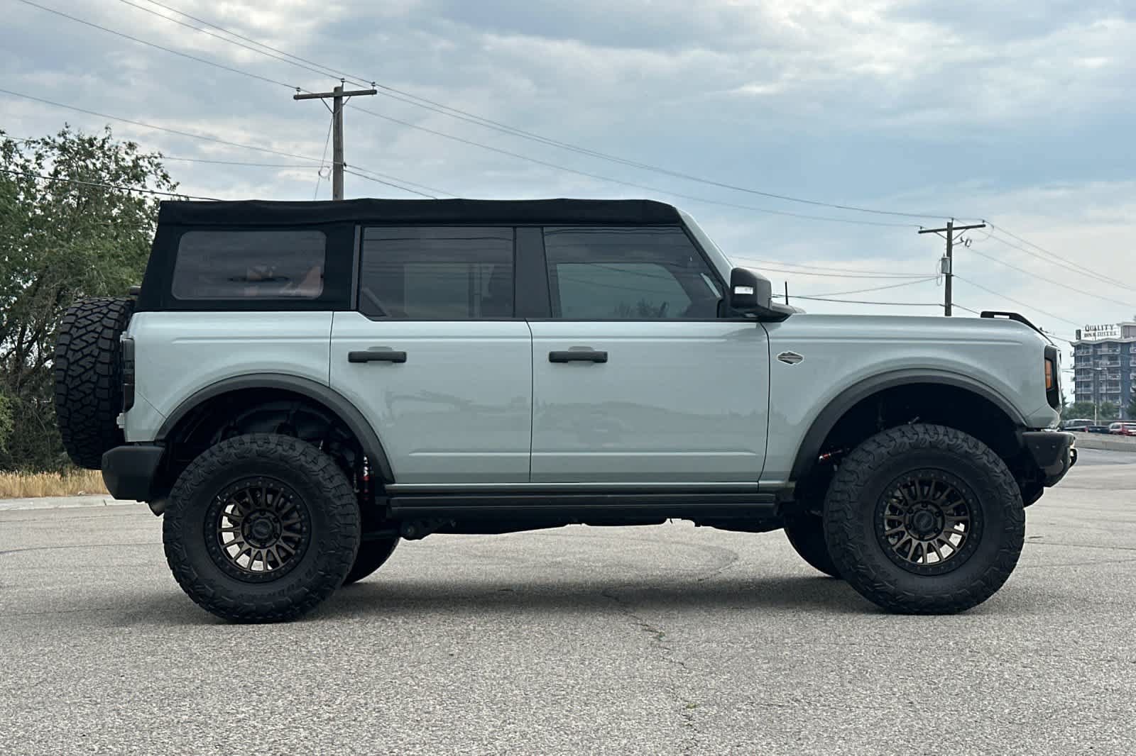 Certified 2022 Ford Bronco Wildtrak AWD/4WD image 8