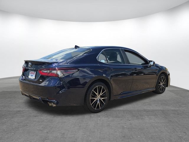 Used 2022 Toyota Camry SE FWD image 5