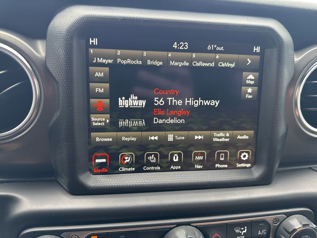 Used 2023 Jeep Gladiator Rubicon w/ Cold Weather Group image 6