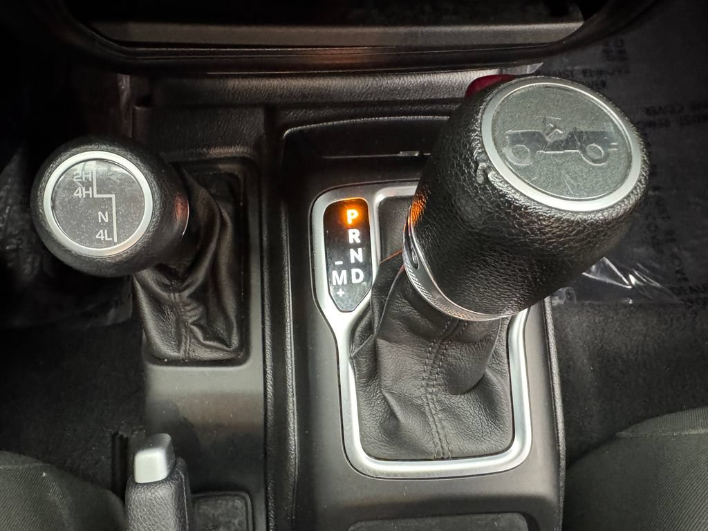 Used 2020 Jeep Wrangler Unlimited Sport S AWD/4WD image 18