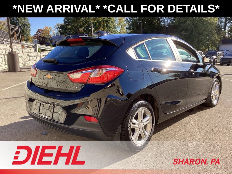 Used 2018 Chevrolet Cruze LT w/ Convenience Package FWD image 7