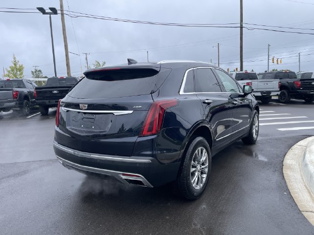 Used 2021 Cadillac XT5 Premium Luxury w/ LPO, Floor Liner Package FWD image 5