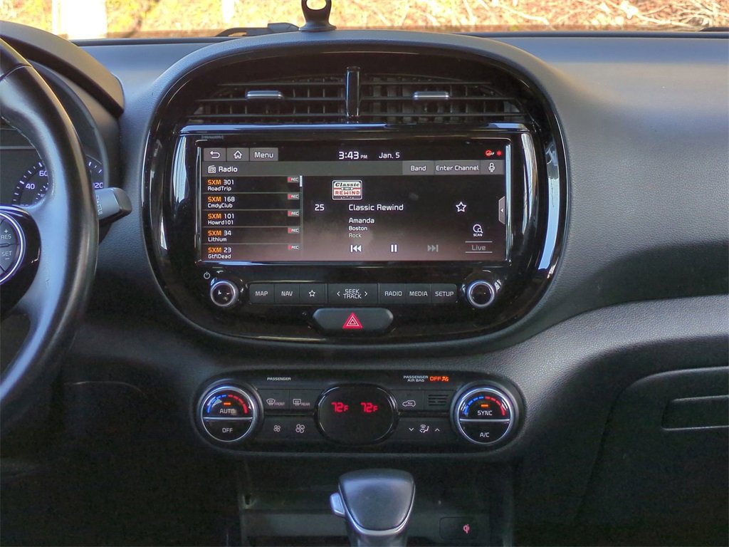 Used 2020 Kia Soul EX image 17