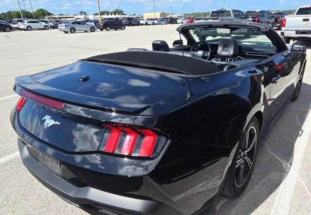 Certified 2025 Ford Mustang Premium RWD image 5