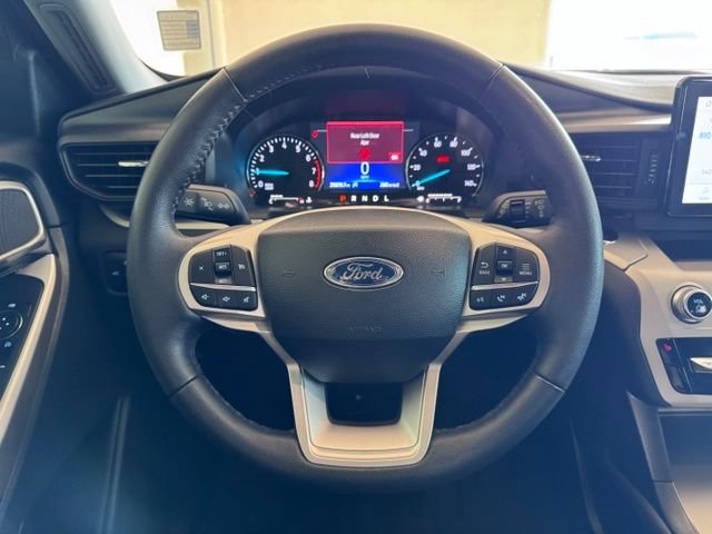 Certified 2024 Ford Explorer XLT RWD image 16