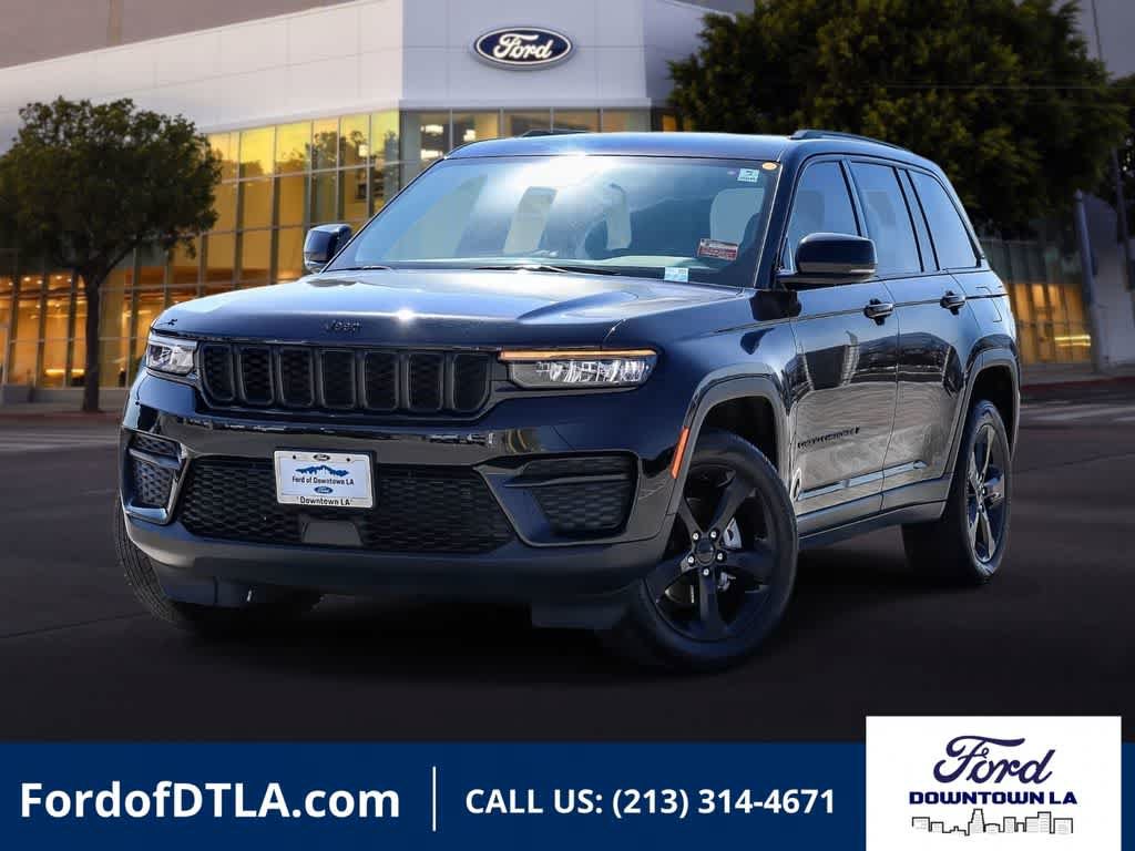 Used 2023 Jeep Grand Cherokee Altitude