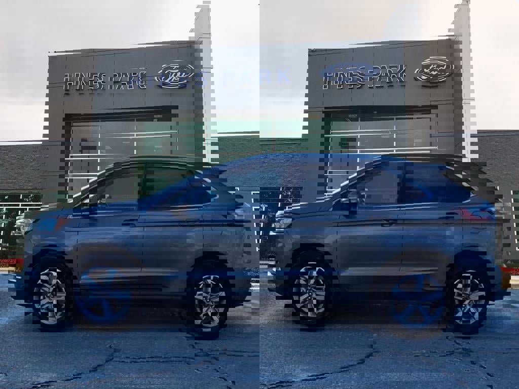 Certified 2019 Ford Edge SEL w/ Equipment Group 201A image 2