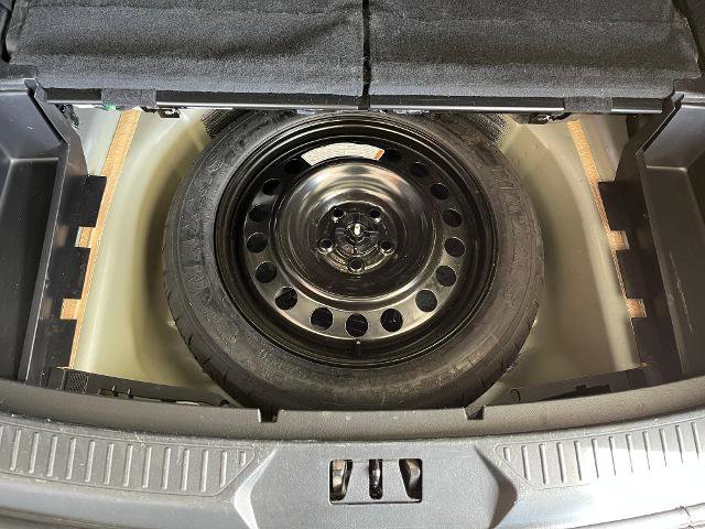 Certified 2020 Ford Explorer XLT w/ Equipment Group 202A image 36